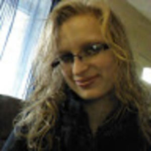 Meet your Posher, Leeann